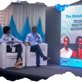 Speech bubbles icon representing live panels